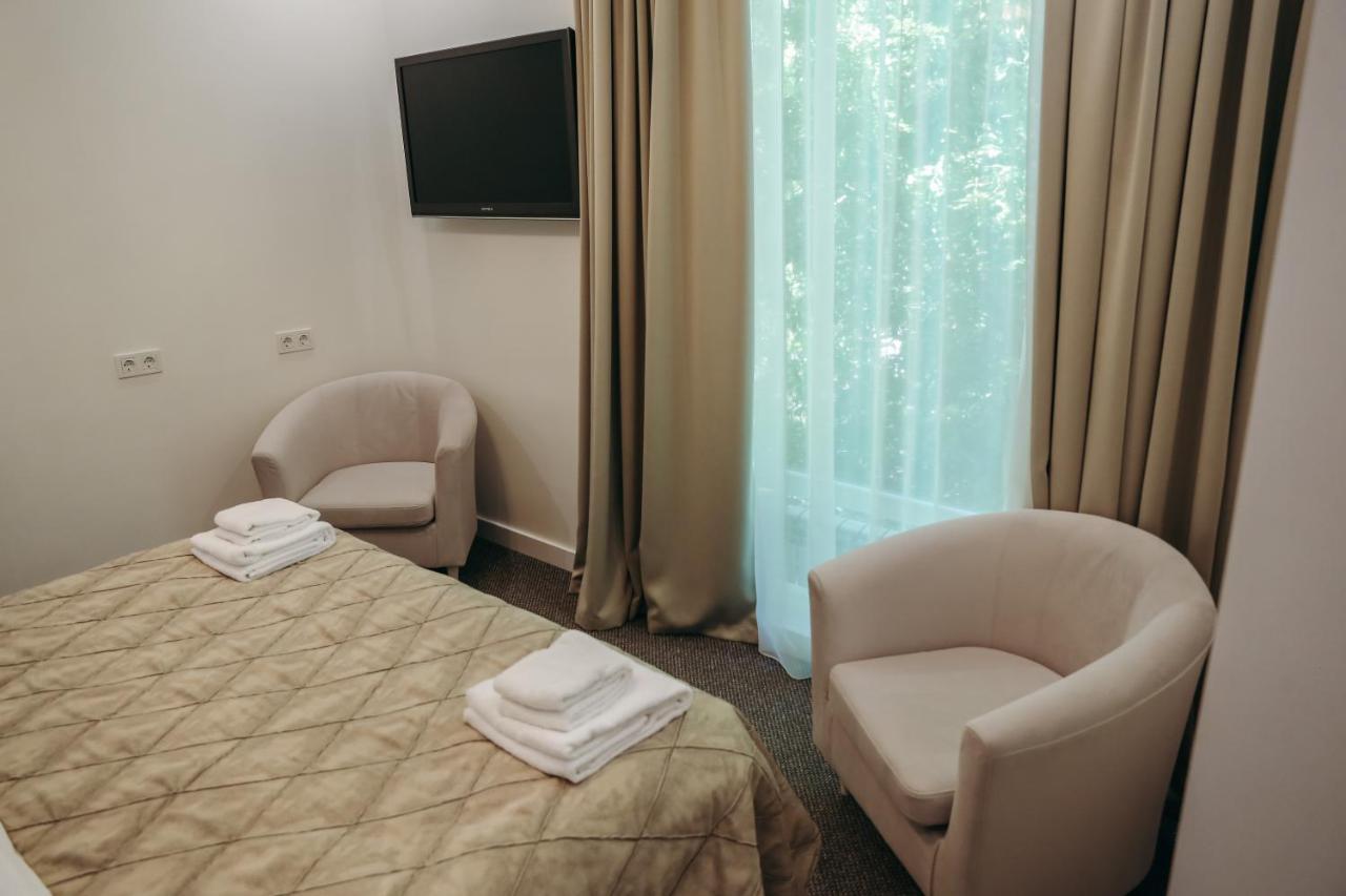 7 Boutique Hotel Ustʼ-Kamenogorsk Exterior foto